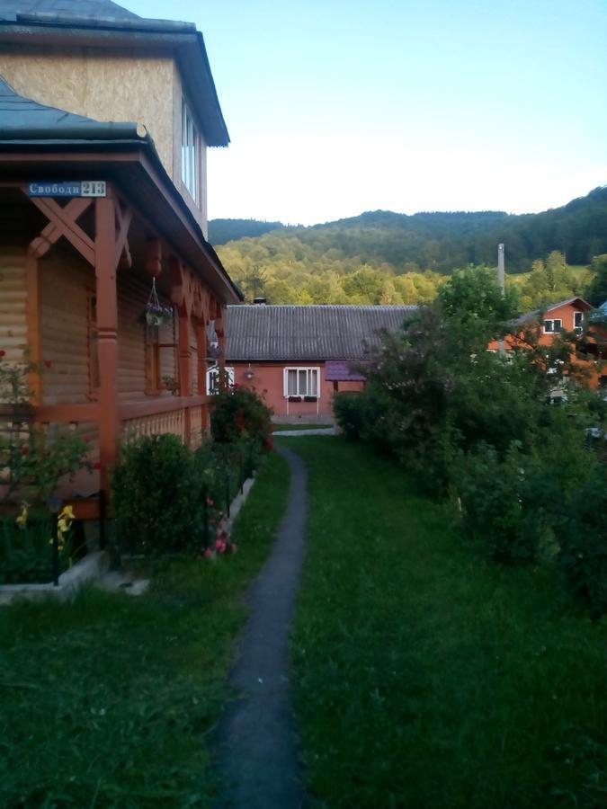 Hotel Borgaza Jaremtsche Exterior foto